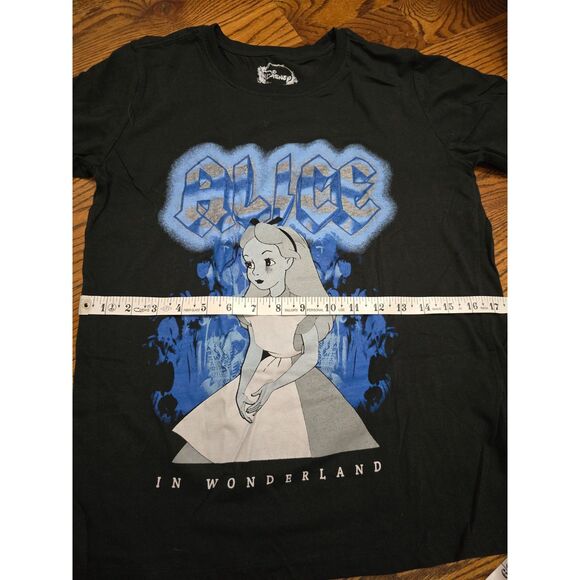 Disney's Alice in Wonderland "Concert" Shirt Size M - Picture 3 of 8